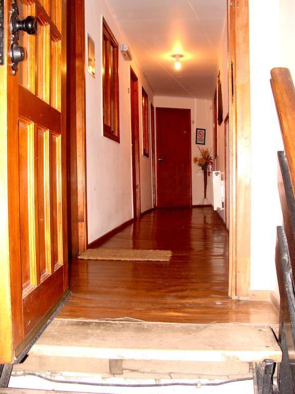 Hostal Victoria Punta Arenas Ngoại thất bức ảnh