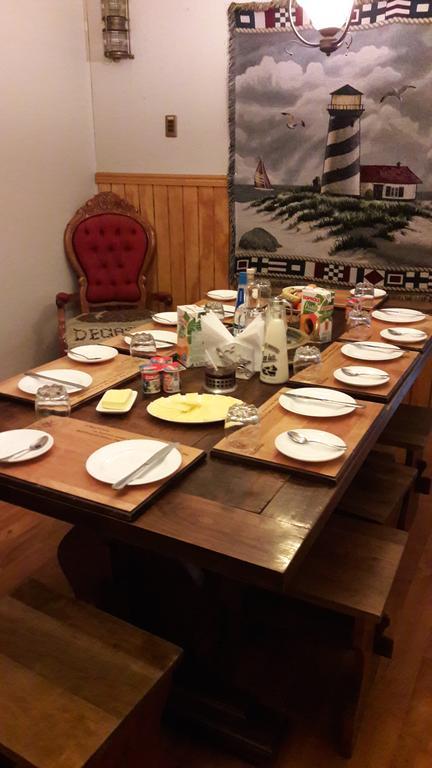 Hostal Victoria Punta Arenas Ngoại thất bức ảnh