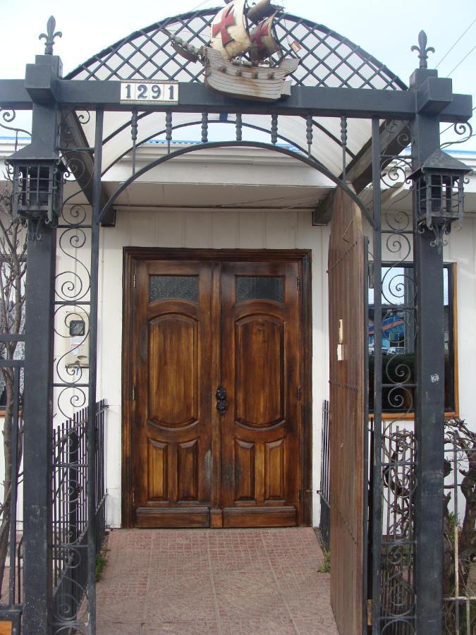 Hostal Victoria Punta Arenas Ngoại thất bức ảnh